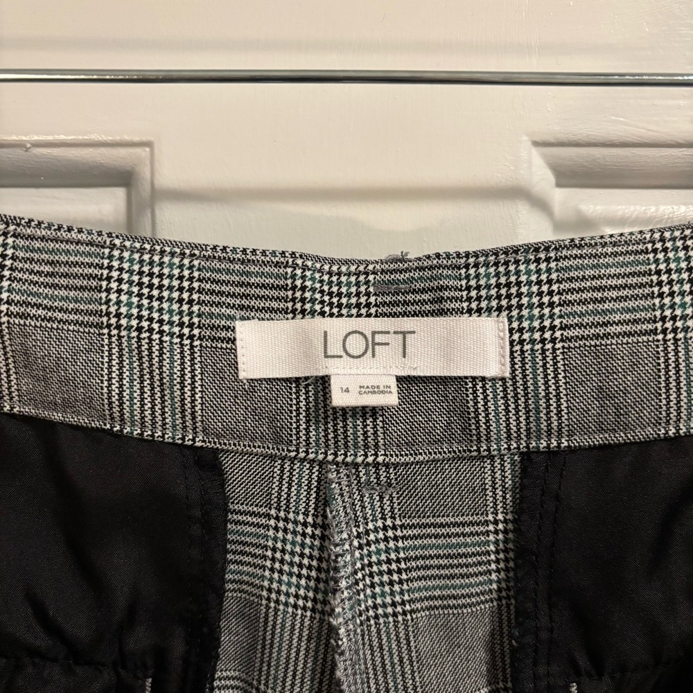 LOFT Wide Leg Houndstooth Pants - Picture 5 of 6